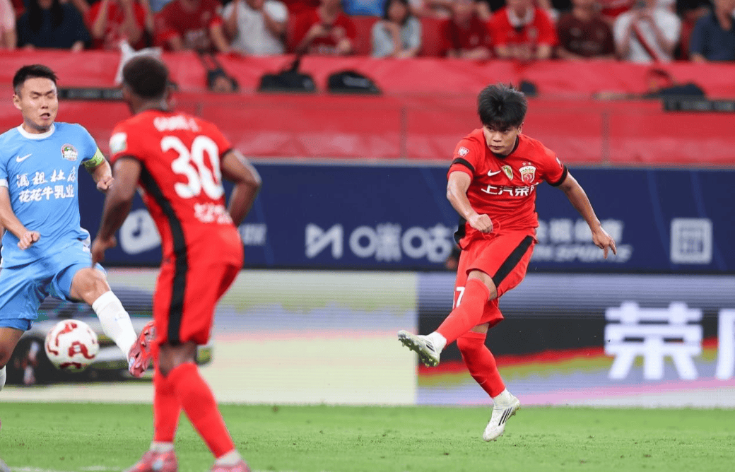 关于欧联赛程吃紧，上海海港加时末段手感冰凉，球迷炸锅，团队化学反应显著的信息-开云官网